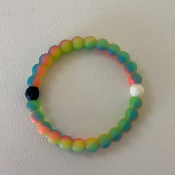 Lokai Bracelets - Picture 5 of 6
